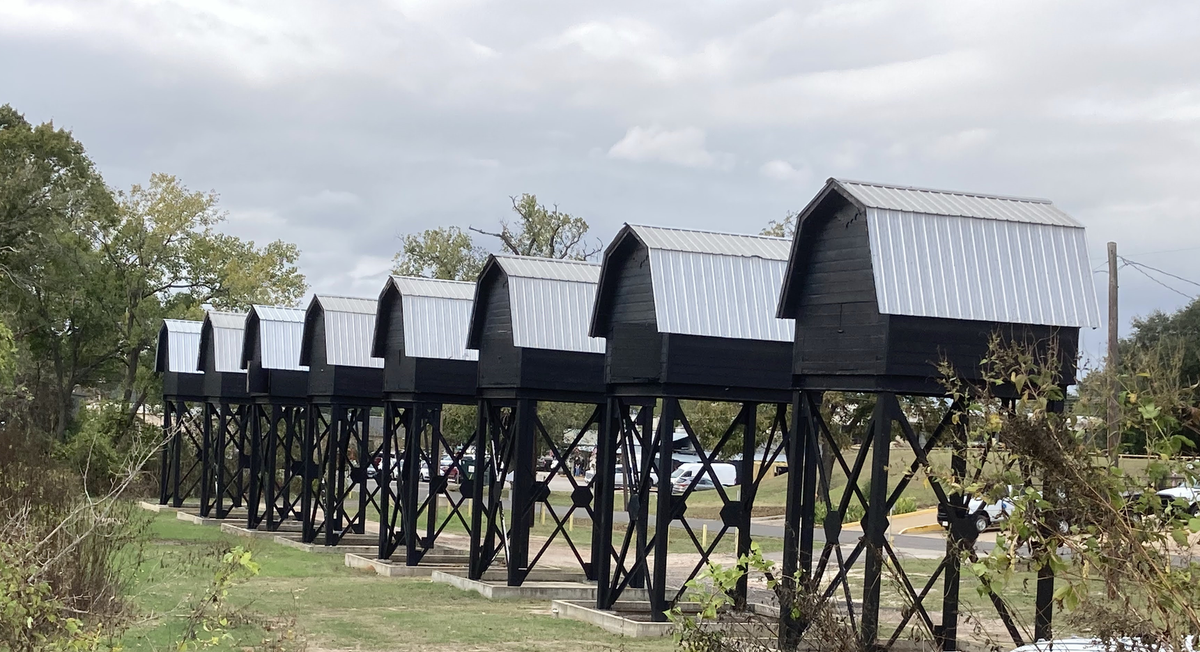 *Super* cheap apartments for rent near downtown